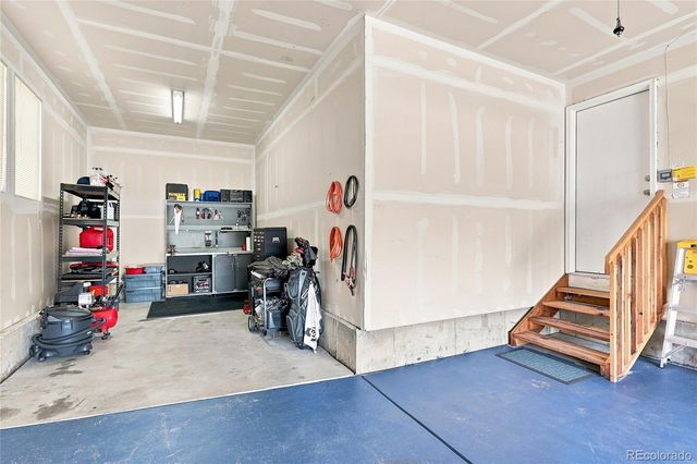 186 N Coolidge Way, Aurora, CO 80018