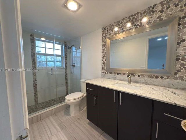 9001 Jacaranda Ln 107, Plantation, FL 33324