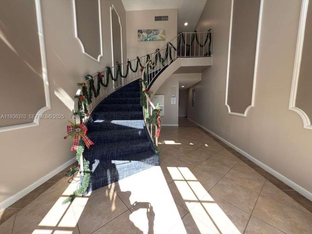 9001 Jacaranda Ln 107, Plantation, FL 33324