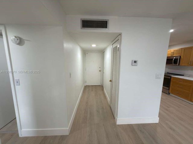 9001 Jacaranda Ln 107, Plantation, FL 33324