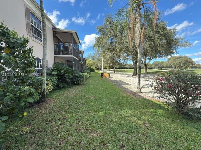 9001 Jacaranda Ln 107, Plantation, FL 33324