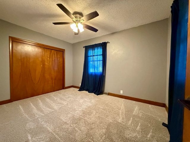 1219 Hammond Avenue, Waterloo, IA 50702