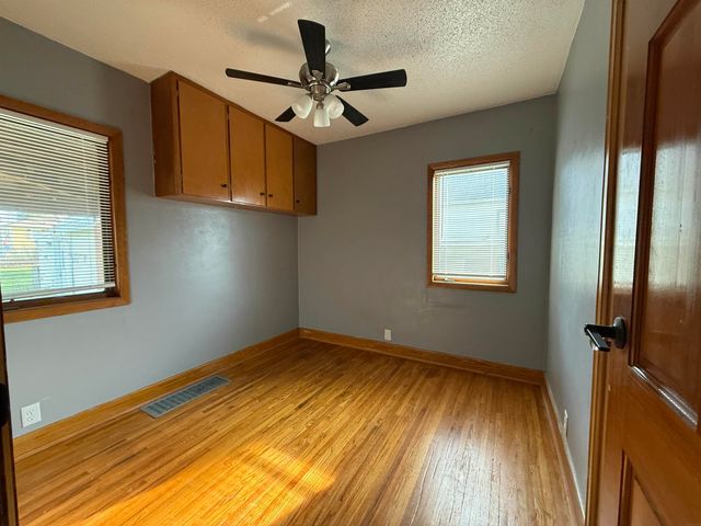 1219 Hammond Avenue, Waterloo, IA 50702