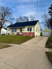 1219 Hammond Avenue, Waterloo, IA 50702