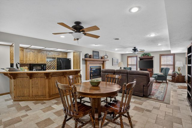 987 Cleveland Road, Houston, MO 65483