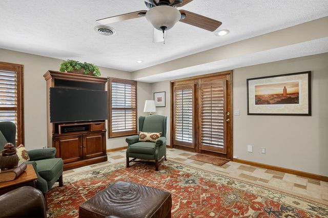 987 Cleveland Road, Houston, MO 65483