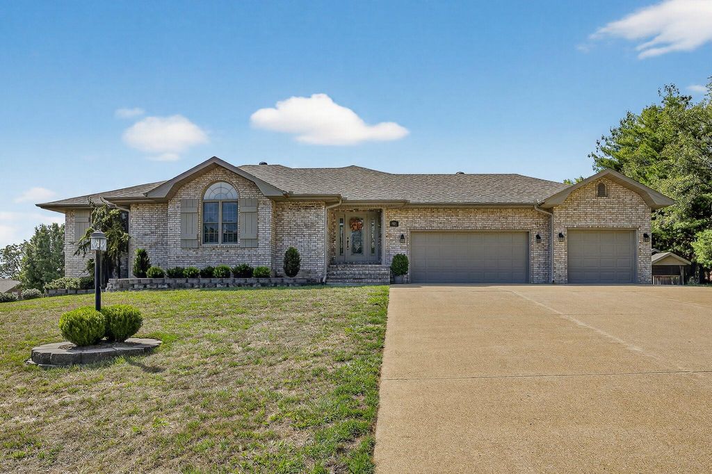 987 Cleveland Road, Houston, MO 65483