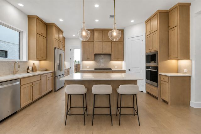 15521 Swallowtail Street, Frisco, TX 75035