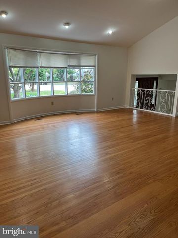 161 N HIGHLAND CIR, Bala Cynwyd, PA 19004