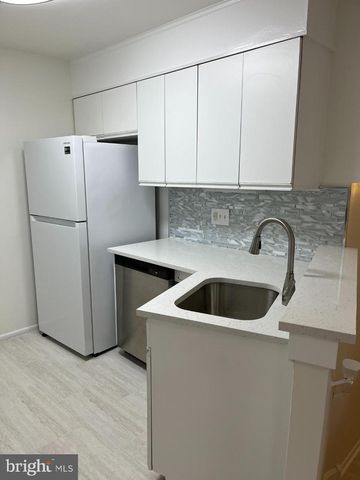 161 N HIGHLAND CIR, Bala Cynwyd, PA 19004