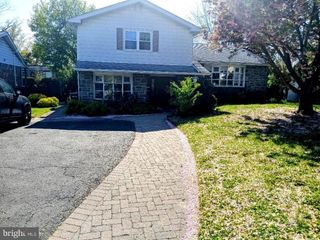161 N HIGHLAND CIR, Bala Cynwyd, PA 19004