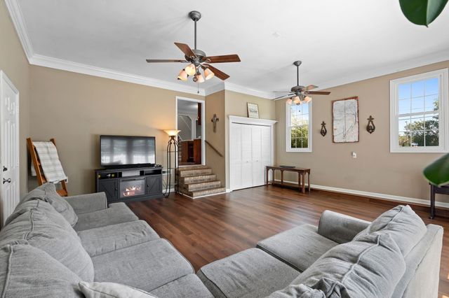 2222 Delay Dr, Lascassas, TN 37085