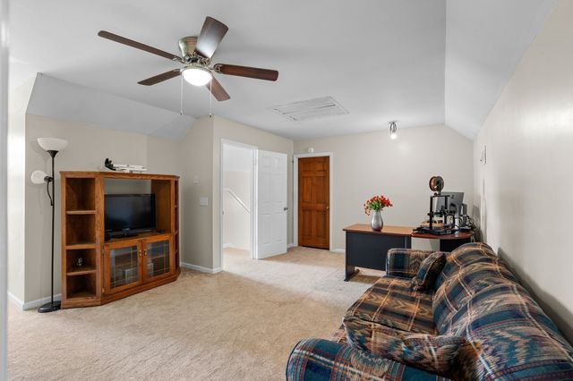 2222 Delay Dr, Lascassas, TN 37085