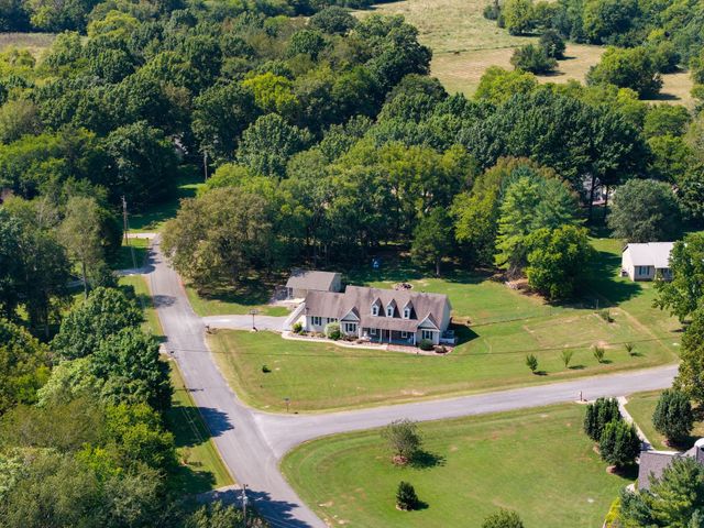 2222 Delay Dr, Lascassas, TN 37085