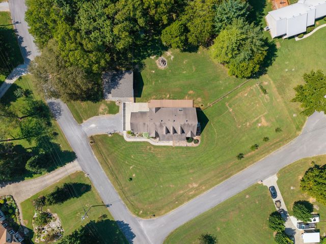 2222 Delay Dr, Lascassas, TN 37085