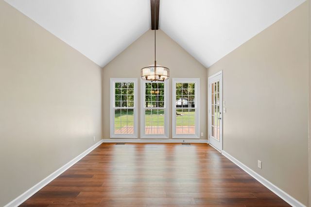 2222 Delay Dr, Lascassas, TN 37085