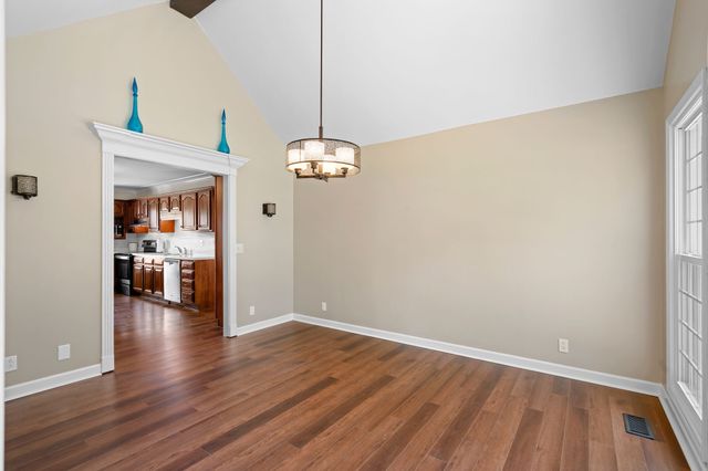 2222 Delay Dr, Lascassas, TN 37085