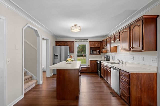 2222 Delay Dr, Lascassas, TN 37085