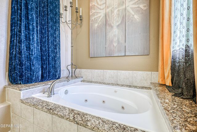 6369 CALLE PLACIDO Drive, El Paso, TX 79912