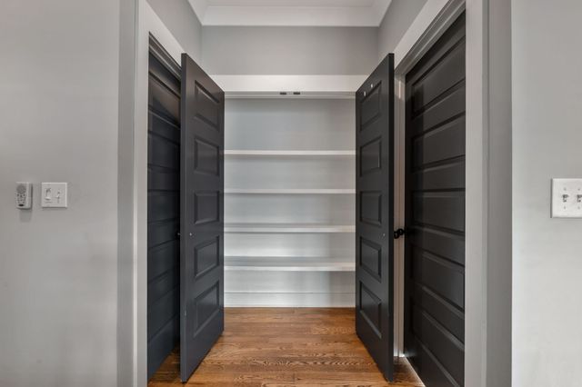 1914 Owen St, Nashville, TN 37208