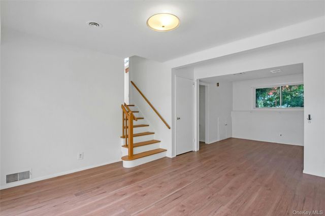 3 Shaw Lane, Hartsdale, NY 10530