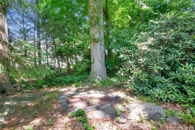 3 Shaw Lane, Hartsdale, NY 10530