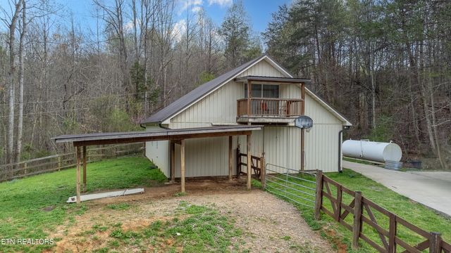 489 Hickory Grove Rd, Madisonville, TN 37354