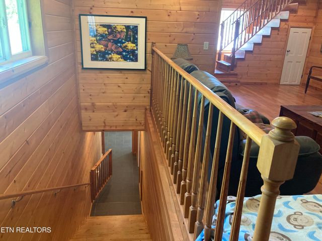 489 Hickory Grove Rd, Madisonville, TN 37354