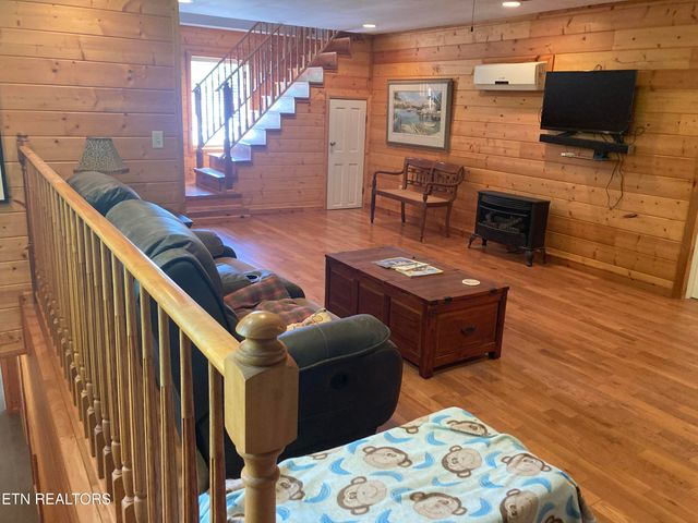 489 Hickory Grove Rd, Madisonville, TN 37354