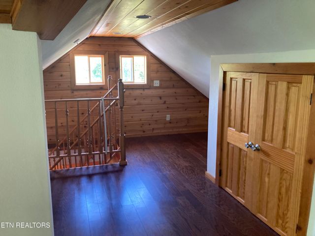 489 Hickory Grove Rd, Madisonville, TN 37354