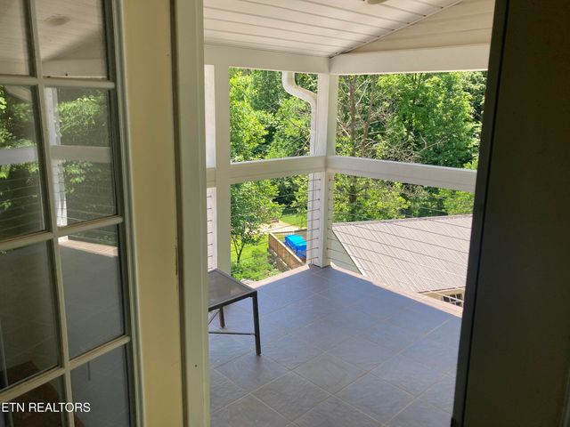 489 Hickory Grove Rd, Madisonville, TN 37354