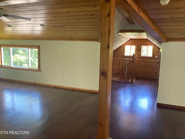 489 Hickory Grove Rd, Madisonville, TN 37354