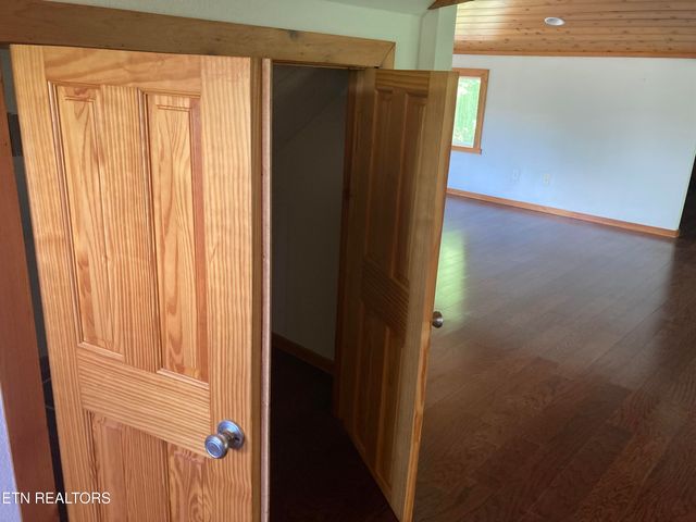 489 Hickory Grove Rd, Madisonville, TN 37354
