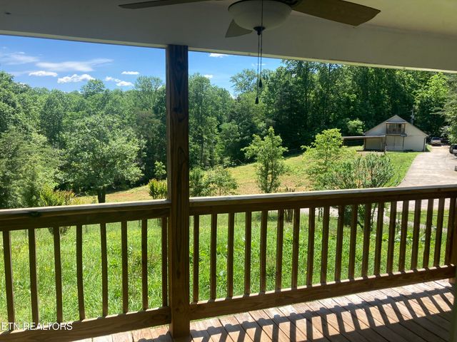489 Hickory Grove Rd, Madisonville, TN 37354
