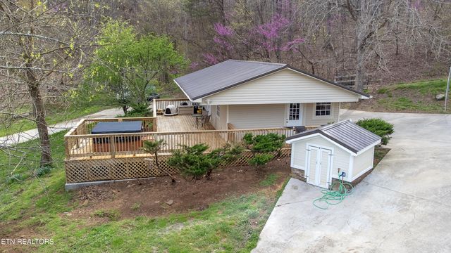 489 Hickory Grove Rd, Madisonville, TN 37354
