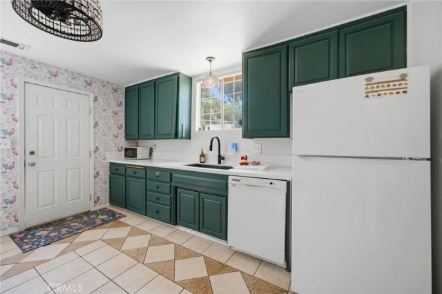 2575 Hillside Avenue, Norco, CA 92860