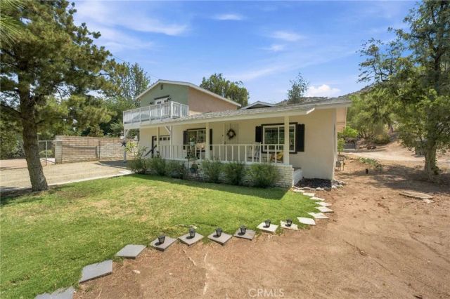 2575 Hillside Avenue, Norco, CA 92860