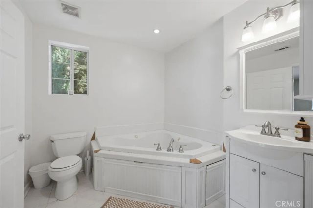 2575 Hillside Avenue, Norco, CA 92860