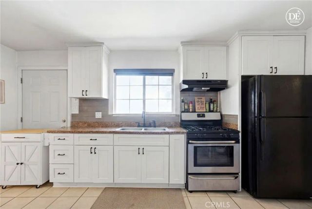 2575 Hillside Avenue, Norco, CA 92860