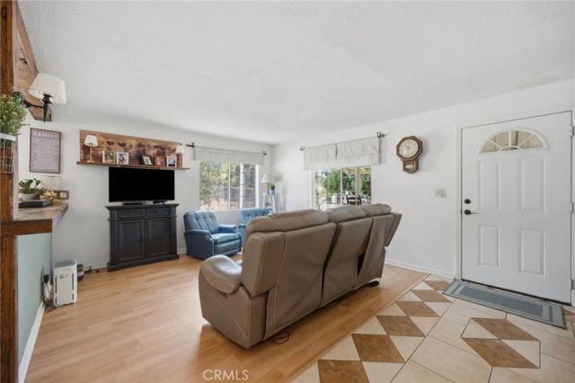 2575 Hillside Avenue, Norco, CA 92860