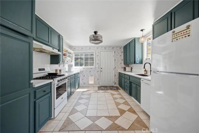 2575 Hillside Avenue, Norco, CA 92860