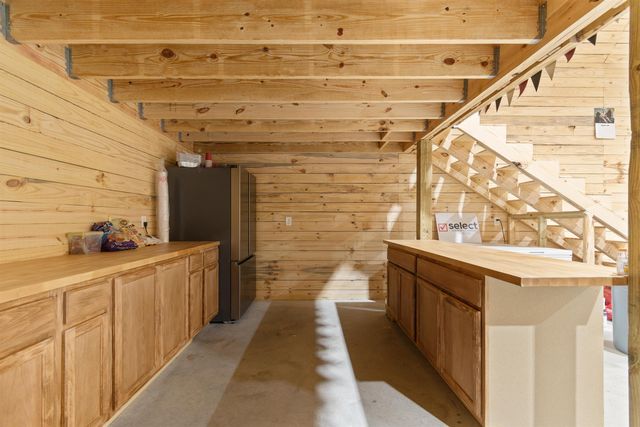 140 Leadwood St., Andrews, SC 29510