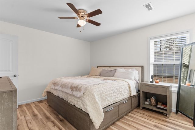 140 Leadwood St., Andrews, SC 29510