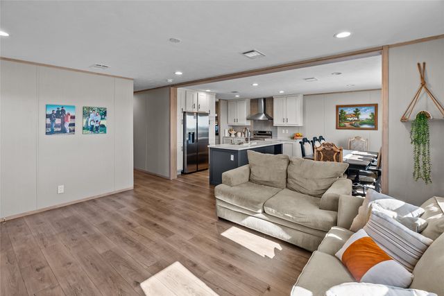 10616 Mustang Drive, Godley, TX 76044