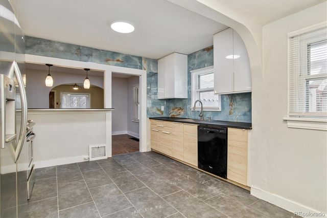 4863 Lincoln Street, Denver, CO 80216