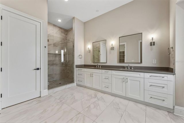 481 W DAVIS BOULEVARD, Tampa, FL 33606