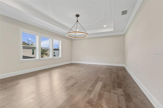 481 W DAVIS BOULEVARD, Tampa, FL 33606