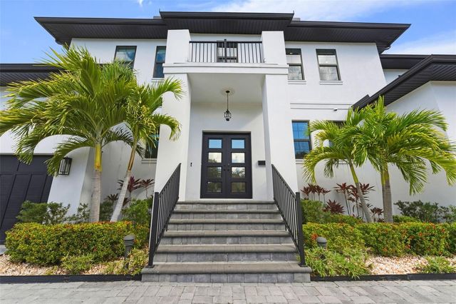 481 W DAVIS BOULEVARD, Tampa, FL 33606