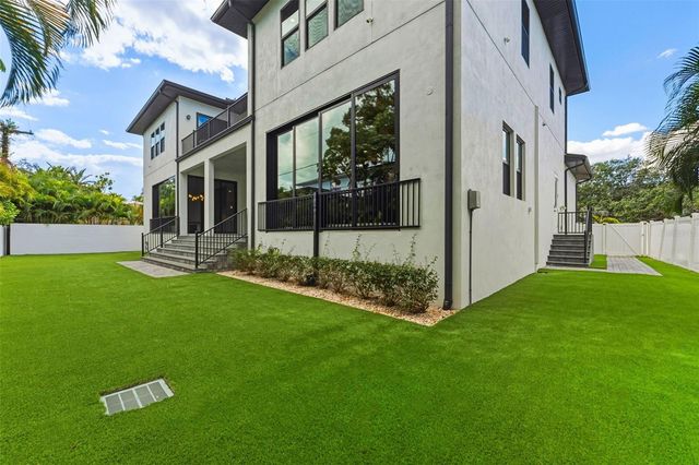 481 W DAVIS BOULEVARD, Tampa, FL 33606