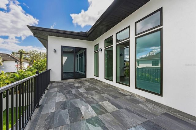 481 W DAVIS BOULEVARD, Tampa, FL 33606